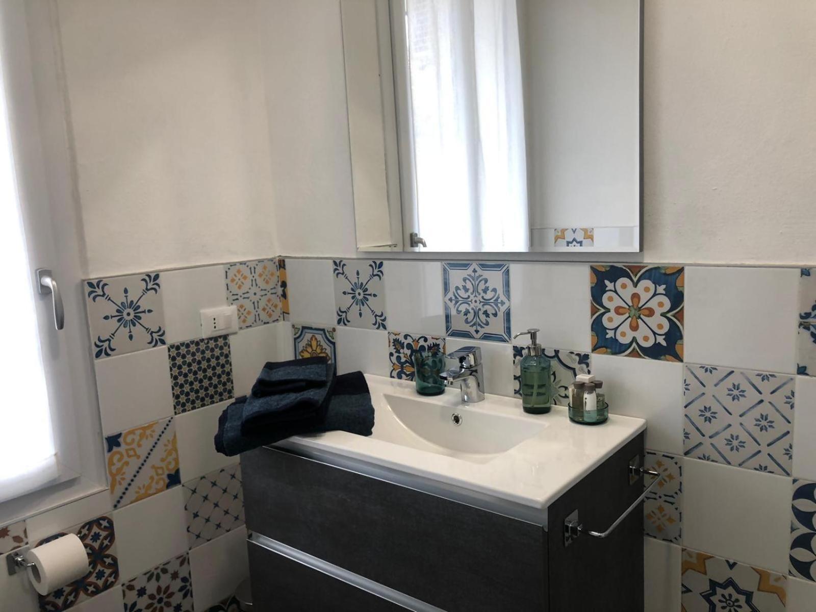 L' Appartamento Del Borgo - Parcheggio Riservato Pavía Exterior foto