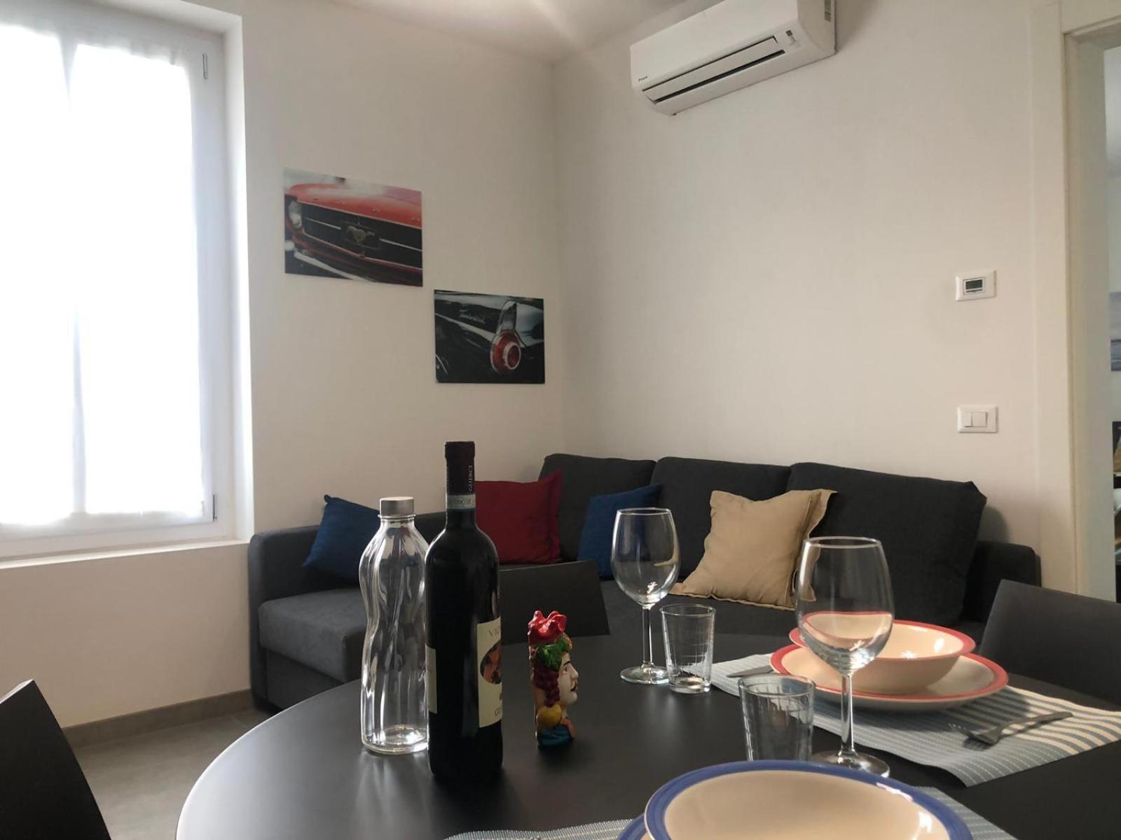 L' Appartamento Del Borgo - Parcheggio Riservato Pavía Exterior foto